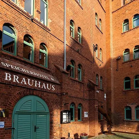 Elbe Alte Oelmuehle ホテル 4*