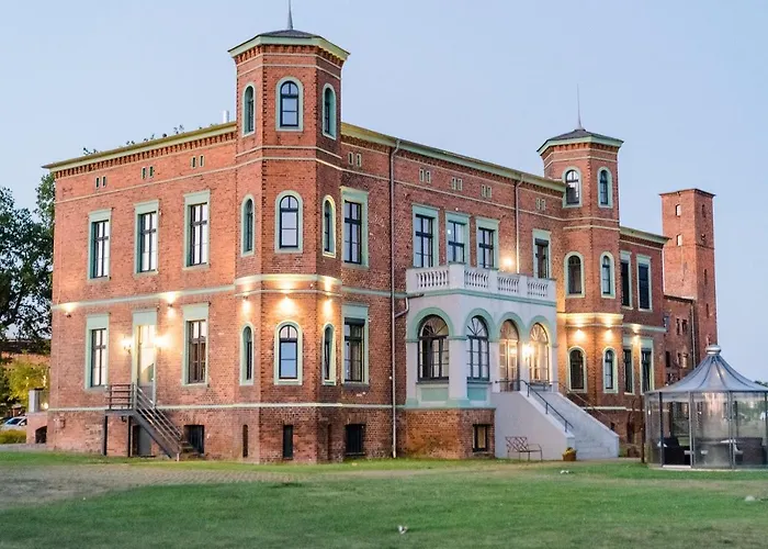 Hotel Elbe Alte Oelmuehle 4*