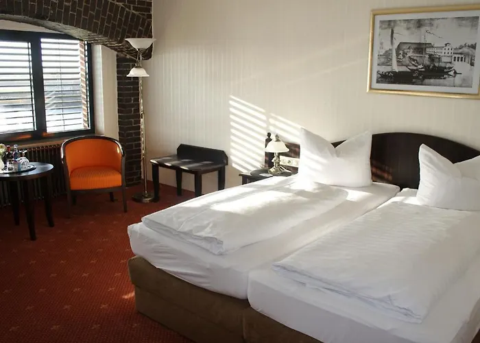 Elbe Alte Oelmuehle Hotel 4*